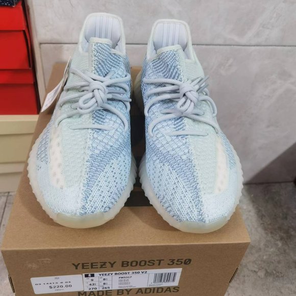 Size 9.5 - adidas Yeezy Boost 350 V2 Cloud White Reflective - Picture 3 of 8